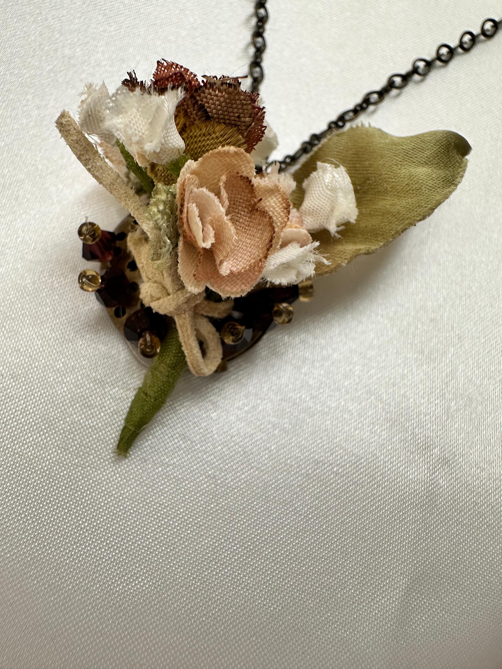 布花ペンダント | 2枚目