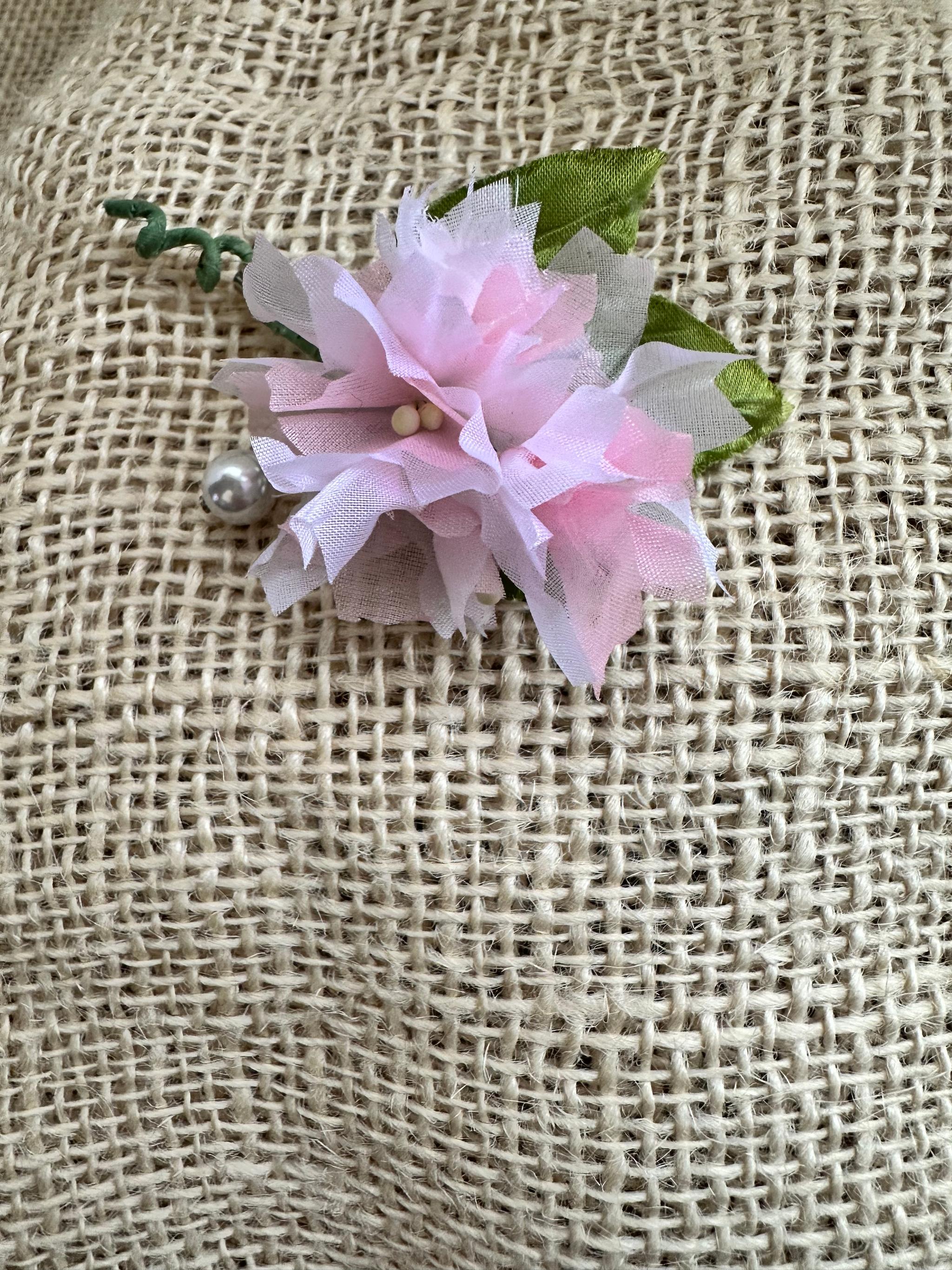 布花桜のブローチ | 2枚目